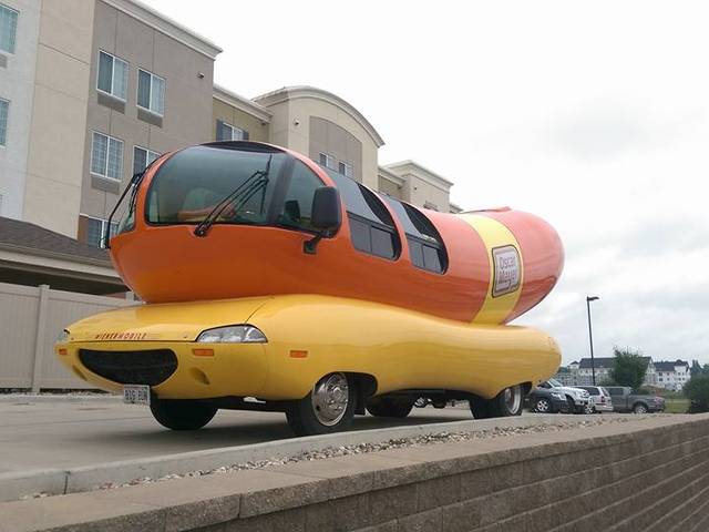 2004 GMC W-Series Oscar Meyer Wienermobile