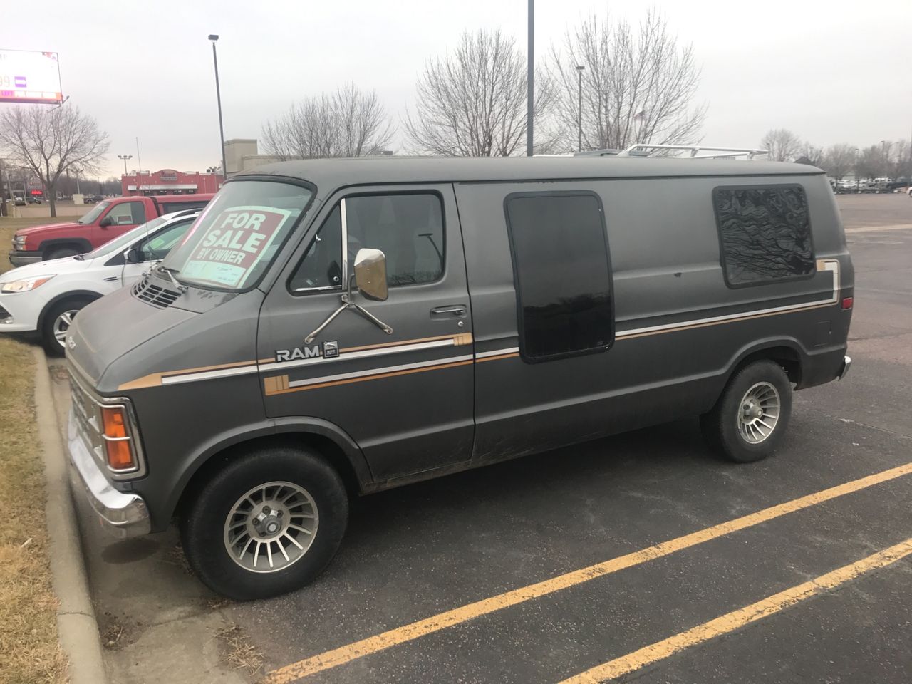 Dodge Ram Van