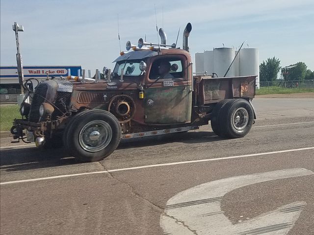 Rat Truck