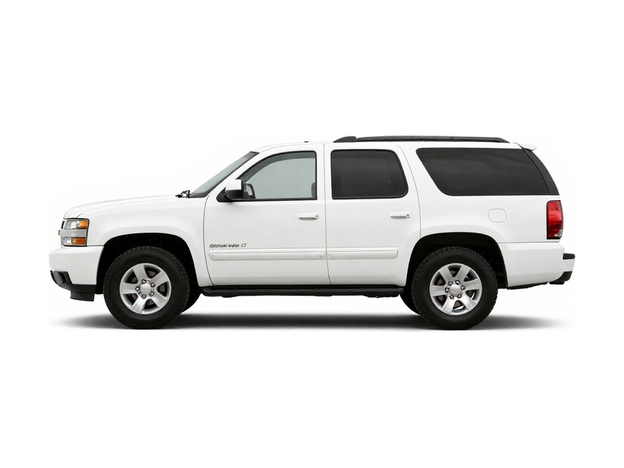 https://img.cruz.com/stock/2003/chevrolet/2003-chevrolet-tahoe-lt-summit-white