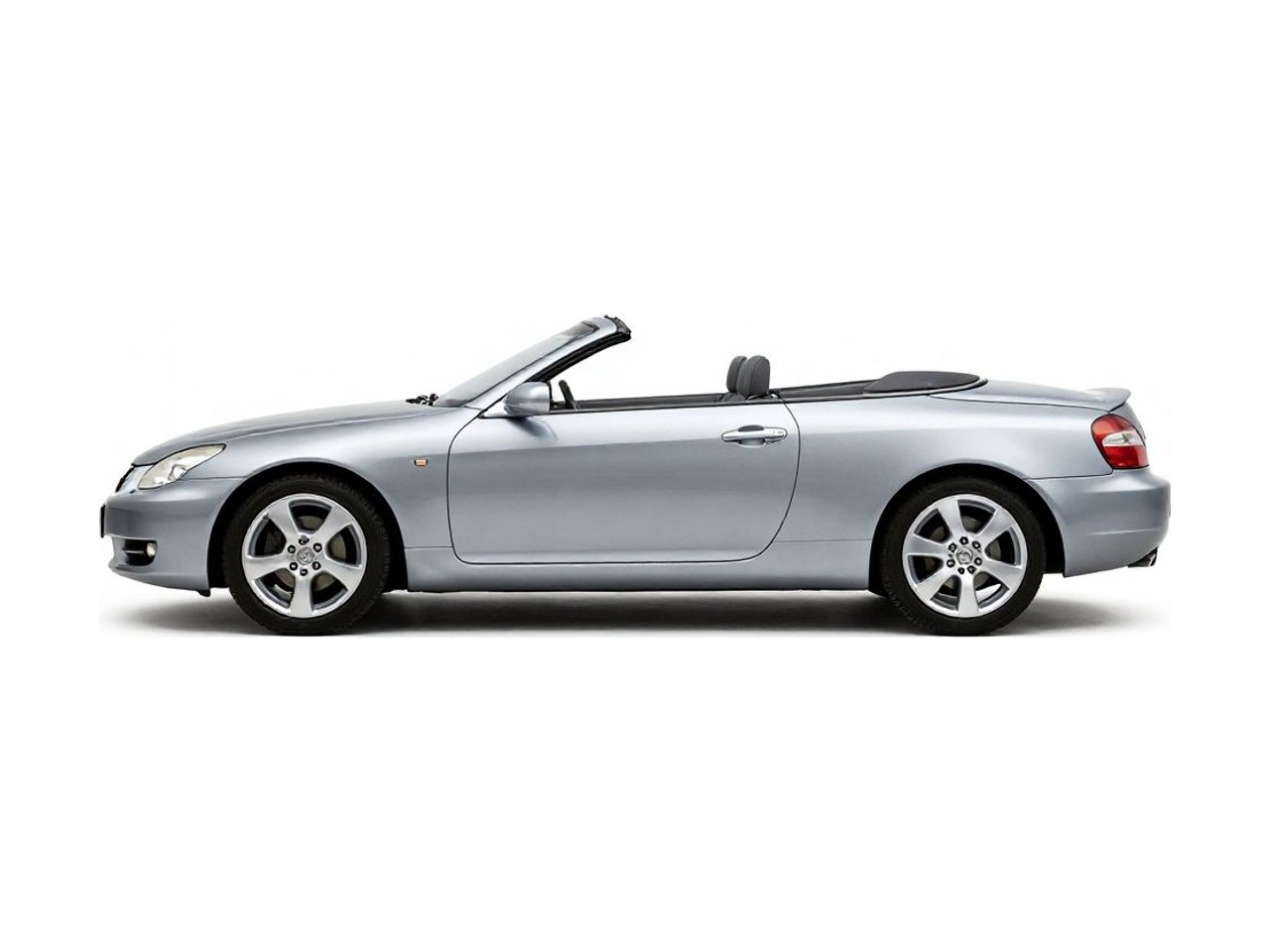 https://img.cruz.com/stock/2003/lexus/2003-lexus-sc-430-base-convertible-millennium-silver-metallic