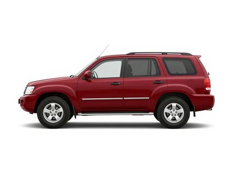 2005 Nissan Armada SE Photo