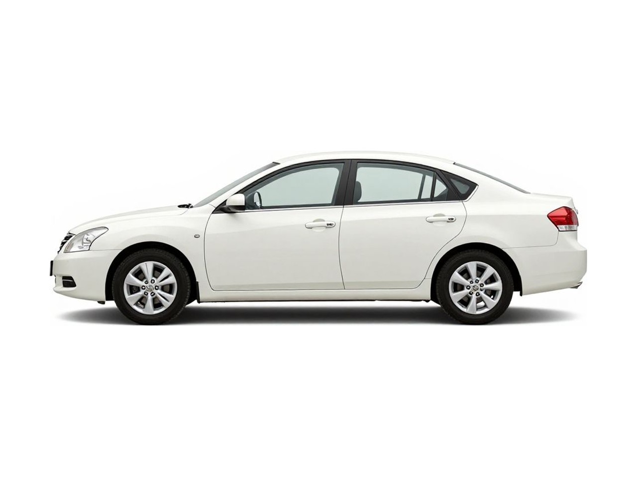 https://img.cruz.com/stock/2006/nissan/2006-nissan-sentra-1.8-s-cloud-white
