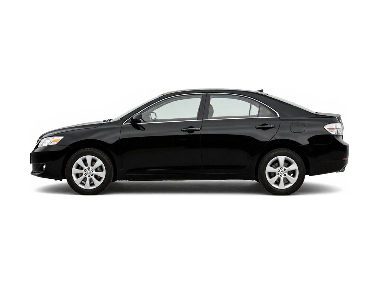 https://img.cruz.com/stock/2006/toyota/2006-toyota-camry-le-v6-black