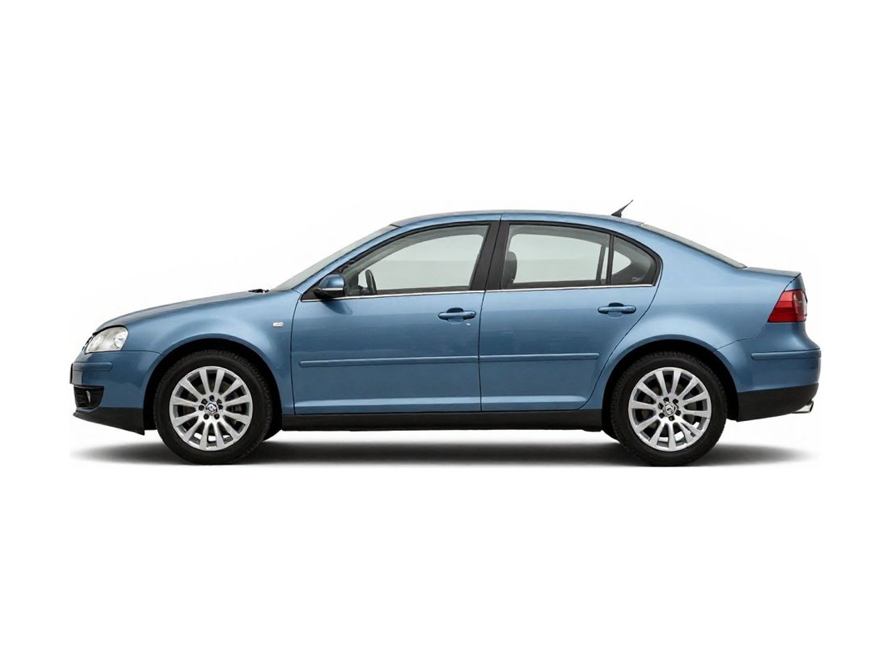 https://img.cruz.com/stock/2006/volkswagen/2006-volkswagen-jetta-tdi-arctic-blue-silver