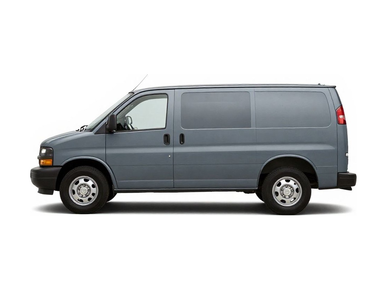 https://img.cruz.com/stock/2008/chevrolet/2008-chevrolet-express-ls-2500-graystone-metallic