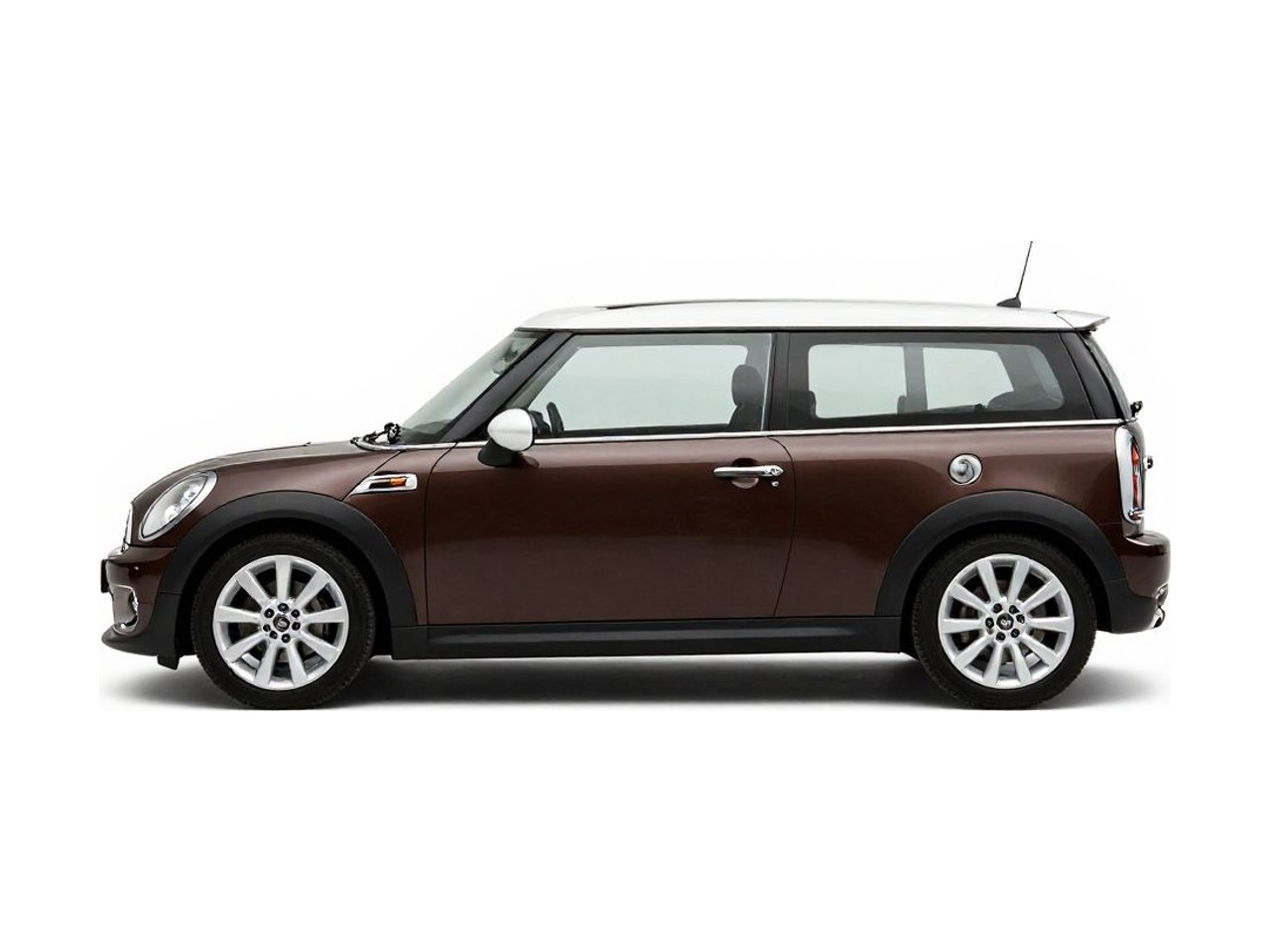 https://img.cruz.com/stock/2010/mini/2010-mini-cooper-clubman-s-hot-chocolate-metallic