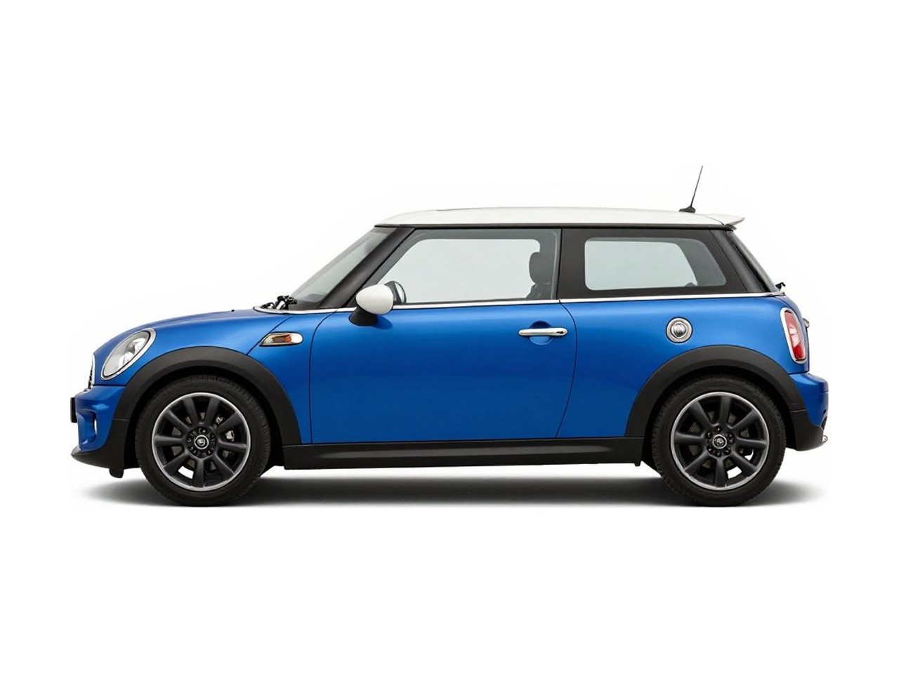 https://img.cruz.com/stock/2010/mini/2010-mini-cooper-s-horizon-blue-metallic
