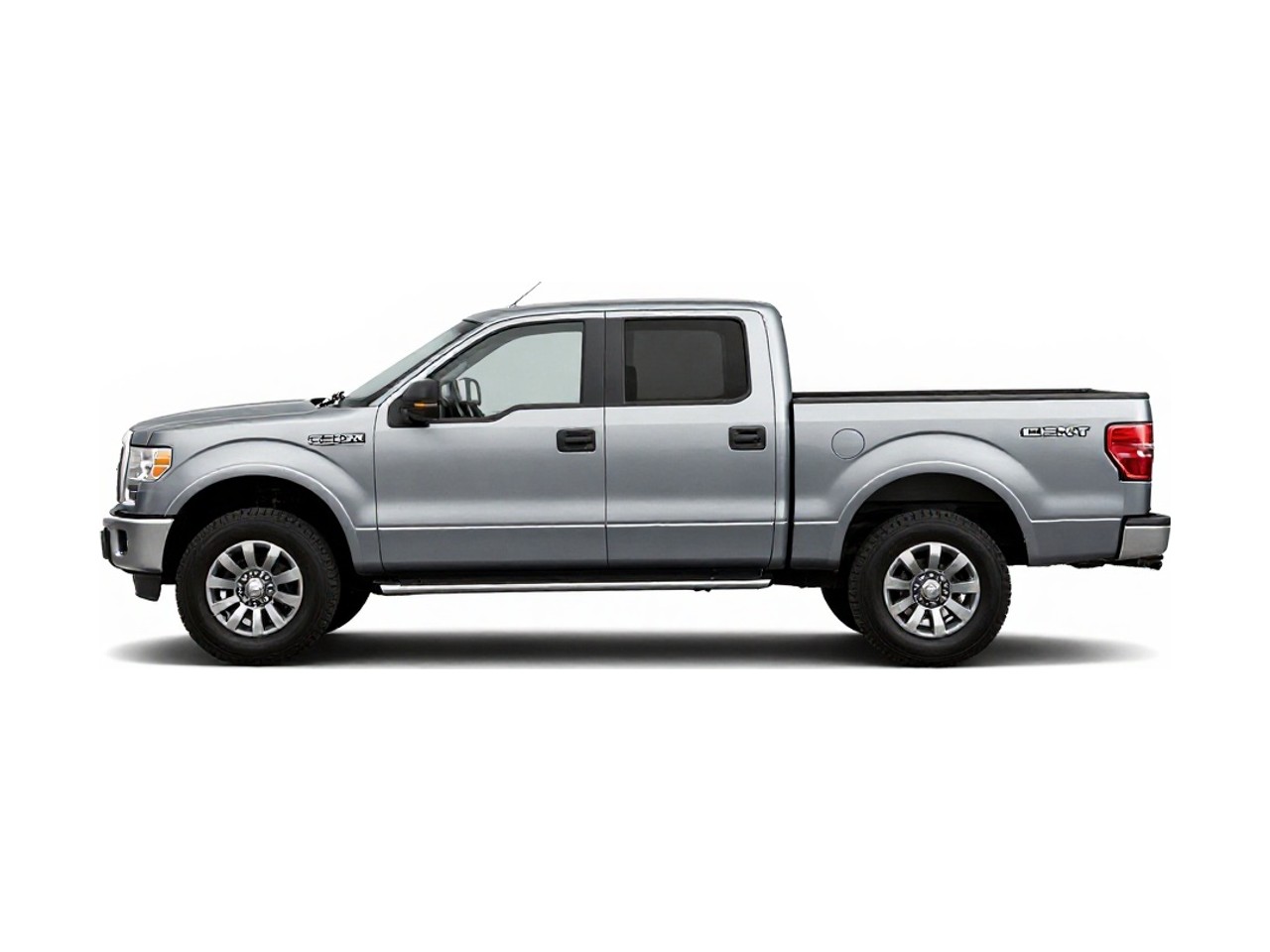 https://img.cruz.com/stock/2011/ford/2011-ford-f-150-xlt-ingot-silver-metallic