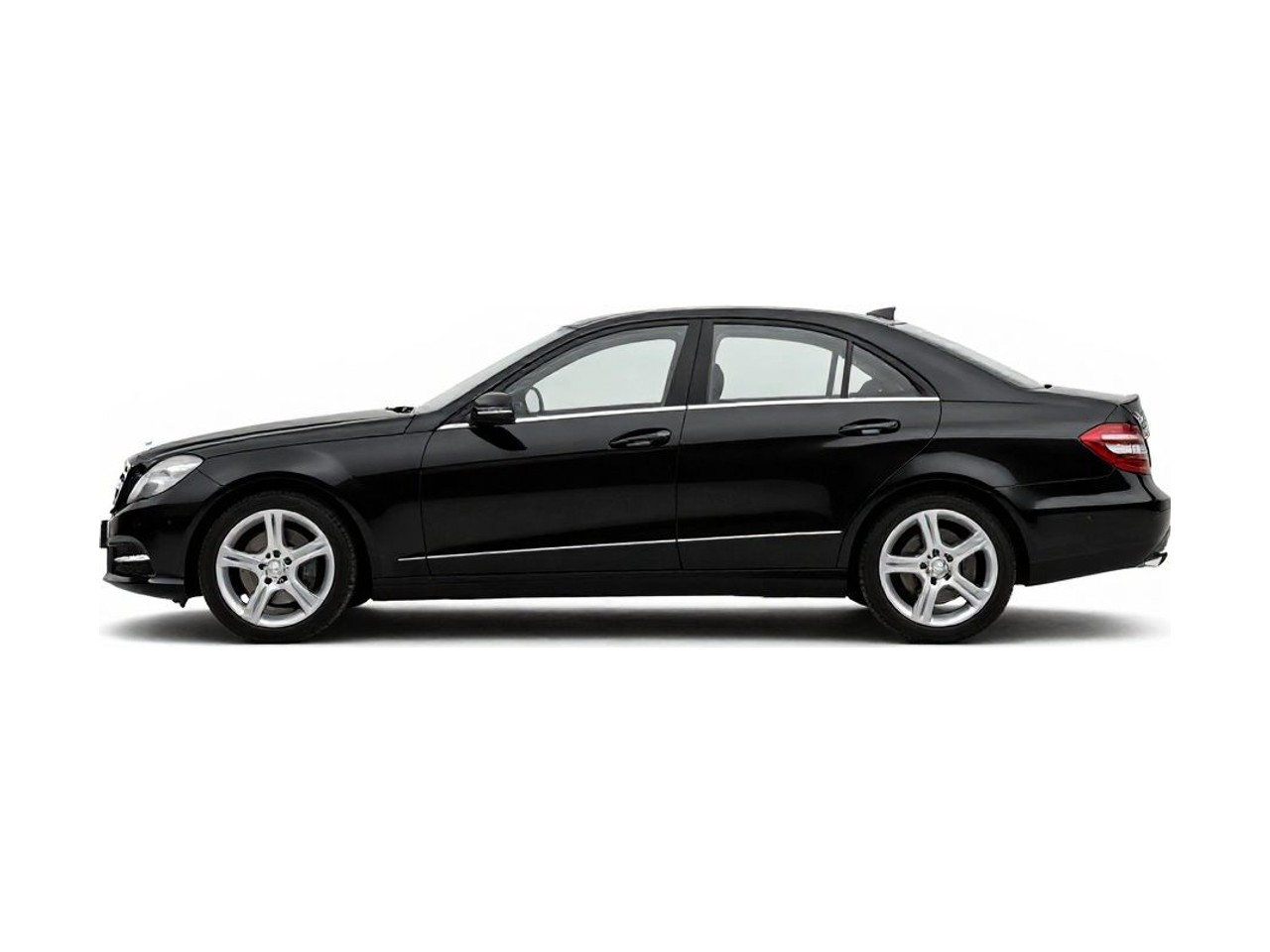 https://img.cruz.com/stock/2011/mercedes-benz/2011-mercedes-benz-e-class-e-350-black