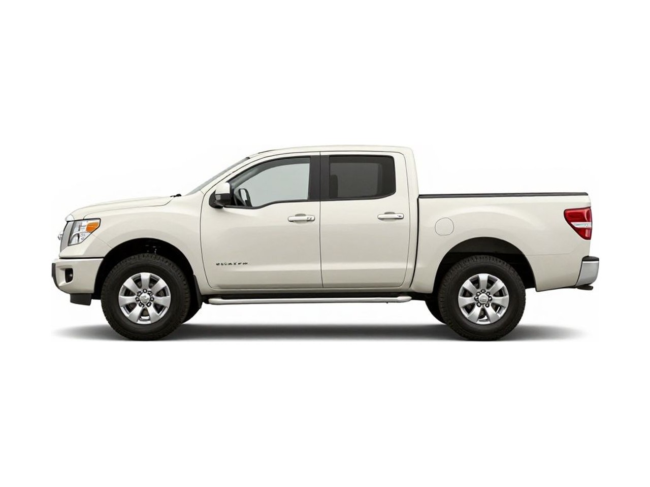 https://img.cruz.com/stock/2011/nissan/2011-nissan-titan-sv-blizzard
