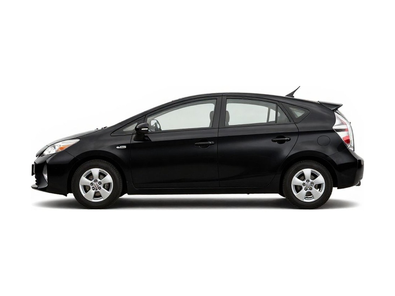 https://img.cruz.com/stock/2012/toyota/2012-toyota-prius-v-three-black