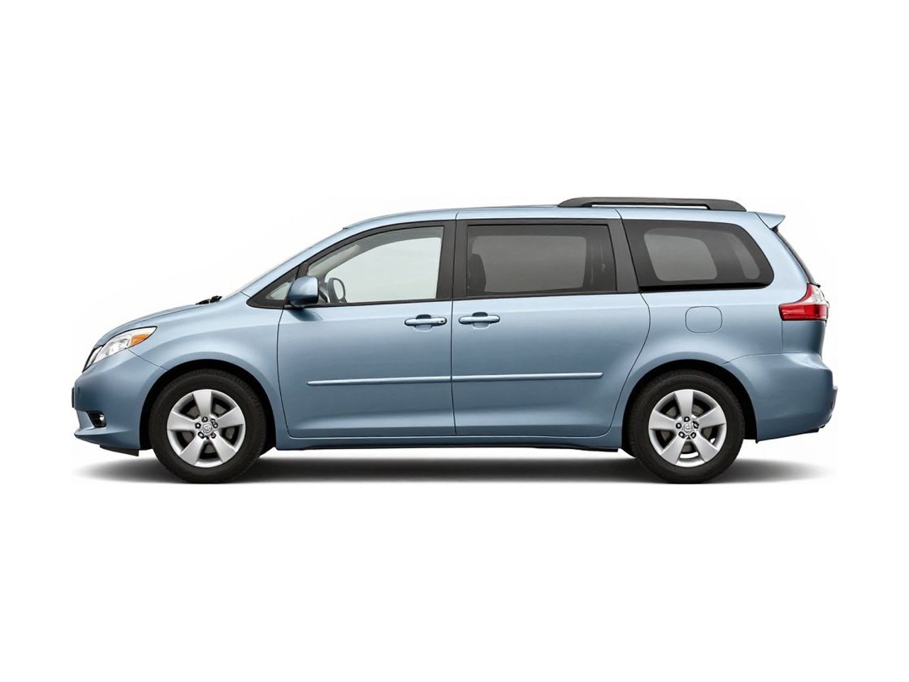 https://img.cruz.com/stock/2012/toyota/2012-toyota-sienna-xle-7-passenger-auto-access-seat-silver-sky-metallic