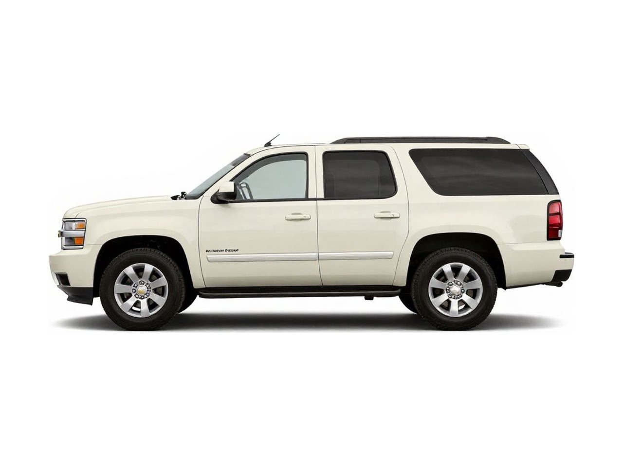 https://img.cruz.com/stock/2013/chevrolet/2013-chevrolet-avalanche-ltz-black-diamond-white-diamond-tricoat