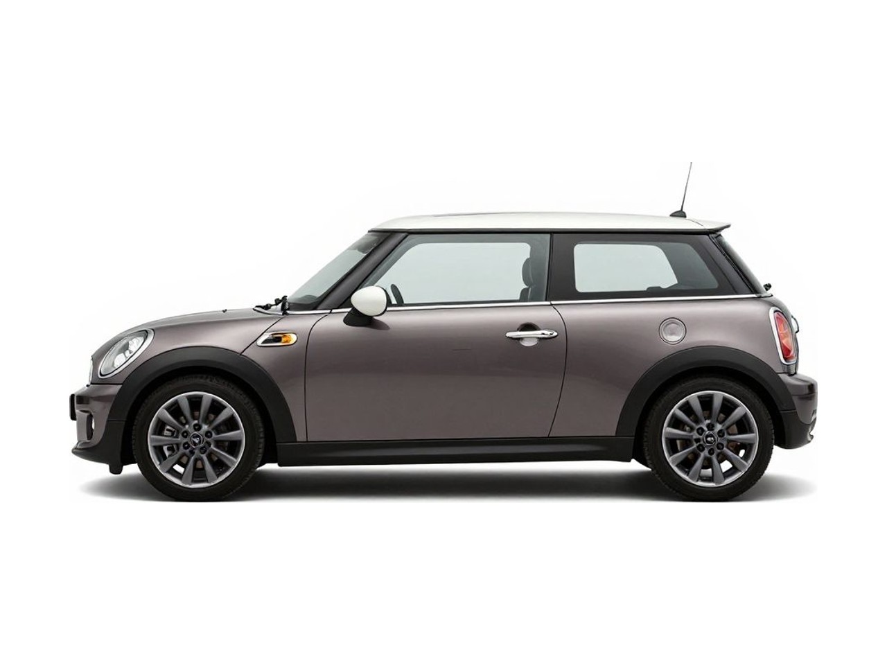 https://img.cruz.com/stock/2013/mini/2013-mini-hardtop-cooper-iced-chocolate-metallic