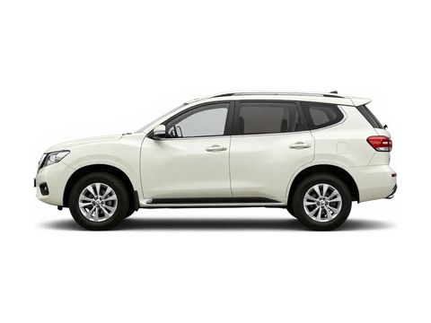 2014 Nissan Armada SV Photo