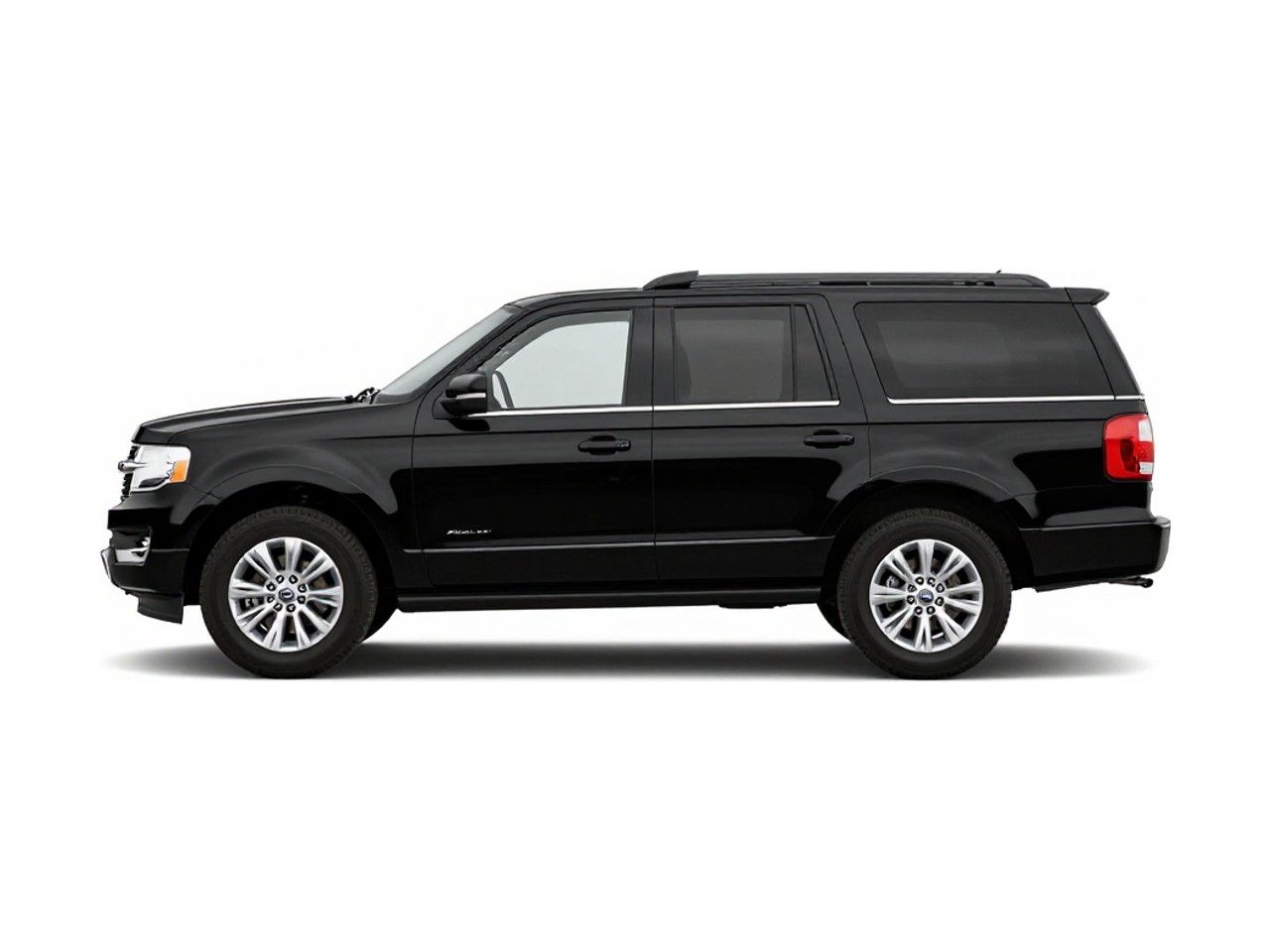 https://img.cruz.com/stock/2015/ford/2015-ford-expedition-xlt-tuxedo-black-metallic