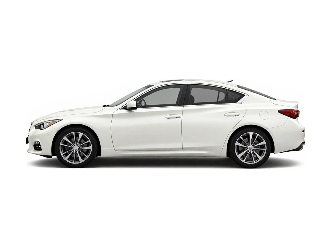 https://img.cruz.com/stock/2015/infiniti/2015-infiniti-q40-base-moonlight-white