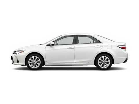2015 Toyota Camry SE Photo