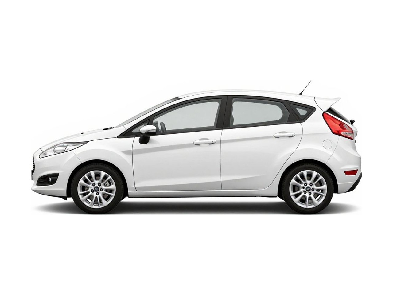https://img.cruz.com/stock/2016/ford/2016-ford-fiesta-se-oxford-white