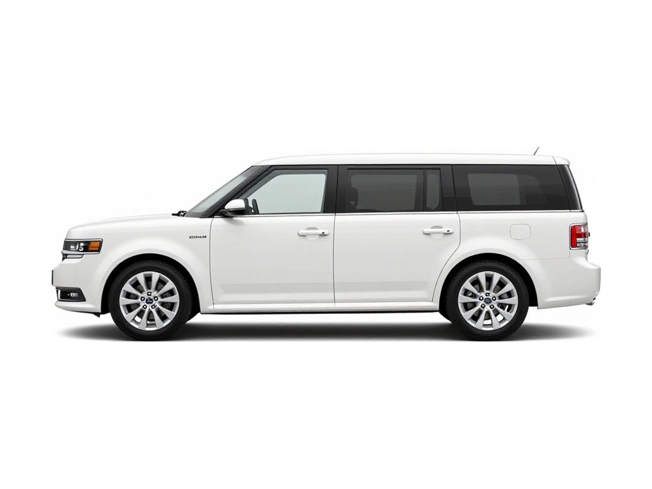 https://img.cruz.com/stock/2016/ford/2016-ford-flex-se-oxford-white