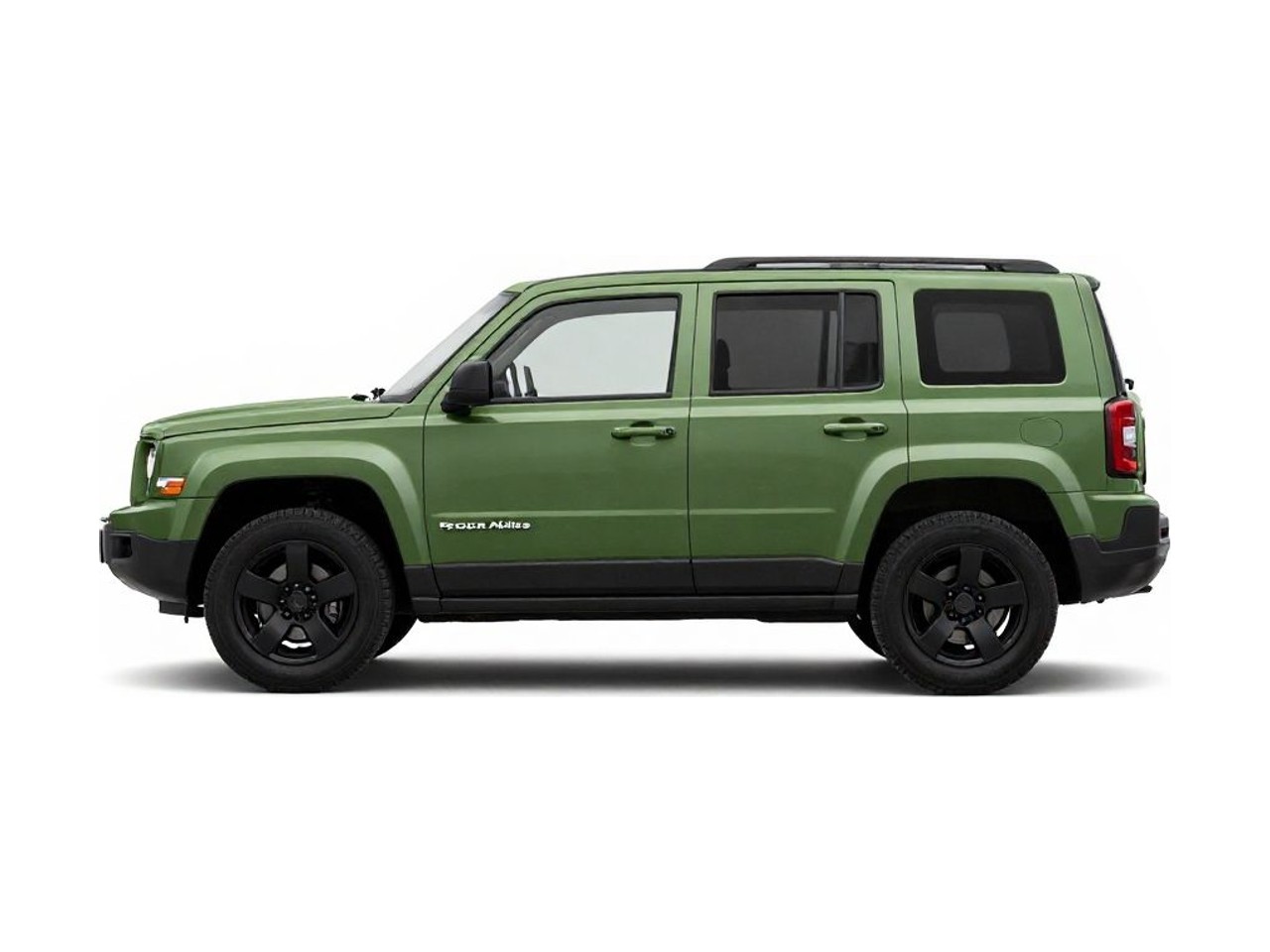 https://img.cruz.com/stock/2016/jeep/2016-jeep-patriot-high-altitude-eco-green-pearl-coat