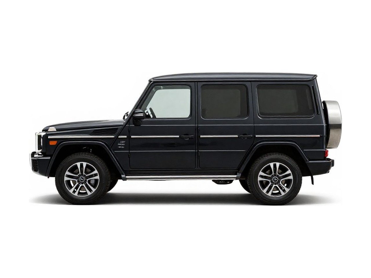 https://img.cruz.com/stock/2016/mercedes-benz/2016-mercedes-benz-g-class-g-550-jet-black