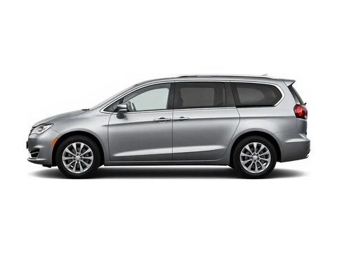 2017 Chrysler Pacifica Touring Photo