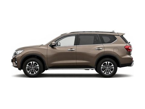 2017 Nissan Armada Platinum Photo