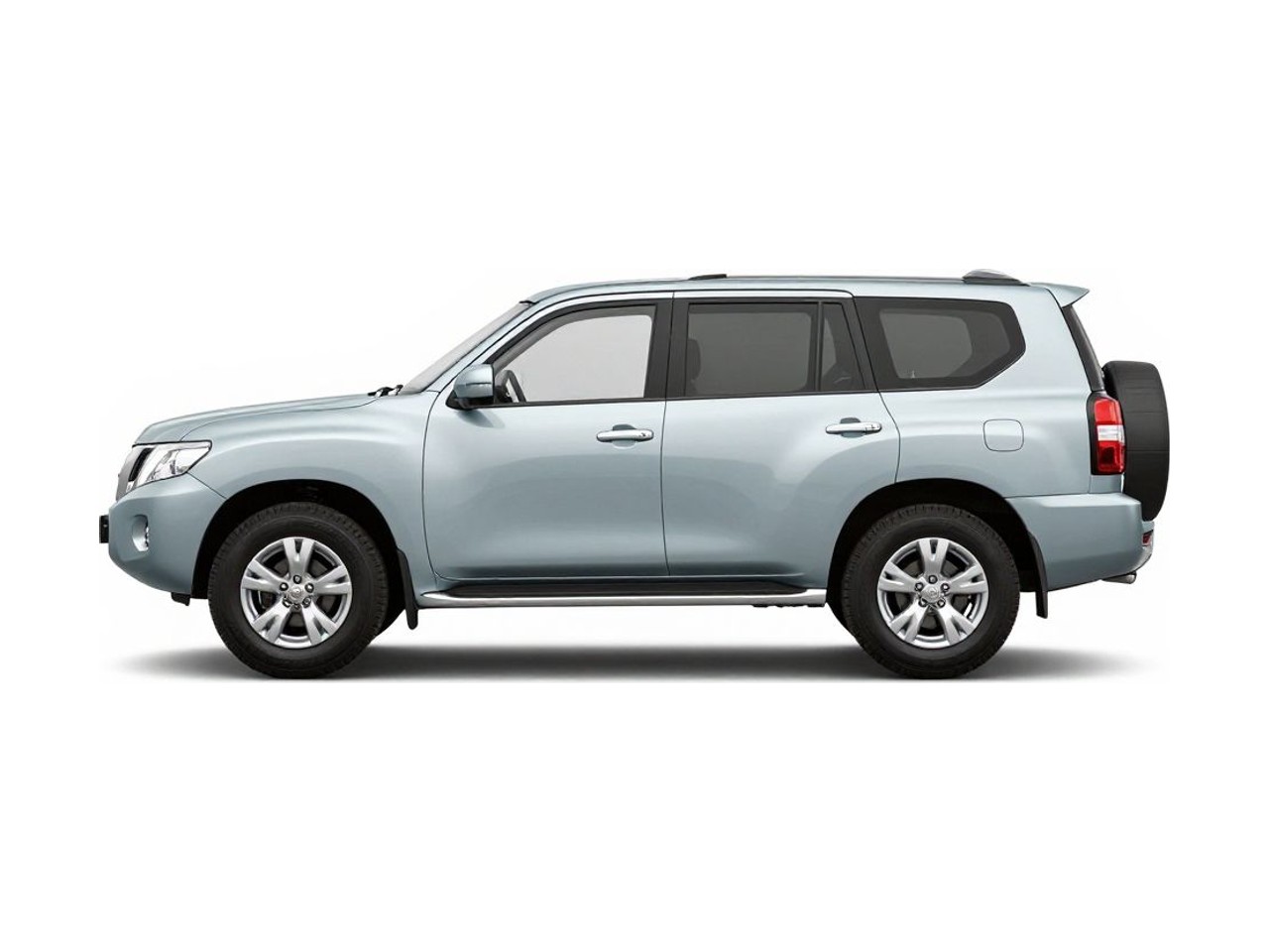 https://img.cruz.com/stock/2017/nissan/2017-nissan-armada-sv-brilliant-silver