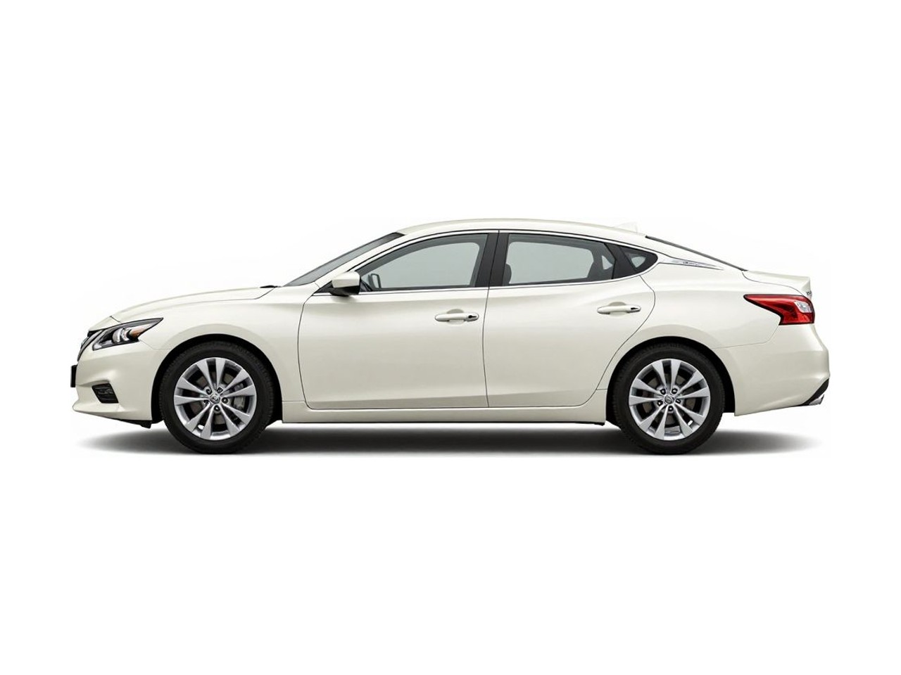 https://img.cruz.com/stock/2017/nissan/2017-nissan-maxima-3.5-sr-pearl-white