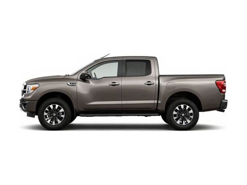 2017 Nissan Titan SL Photo