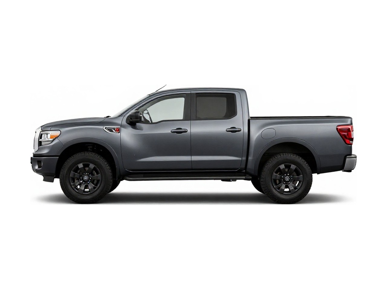 https://img.cruz.com/stock/2017/nissan/2017-nissan-titan-sv-gun-metallic