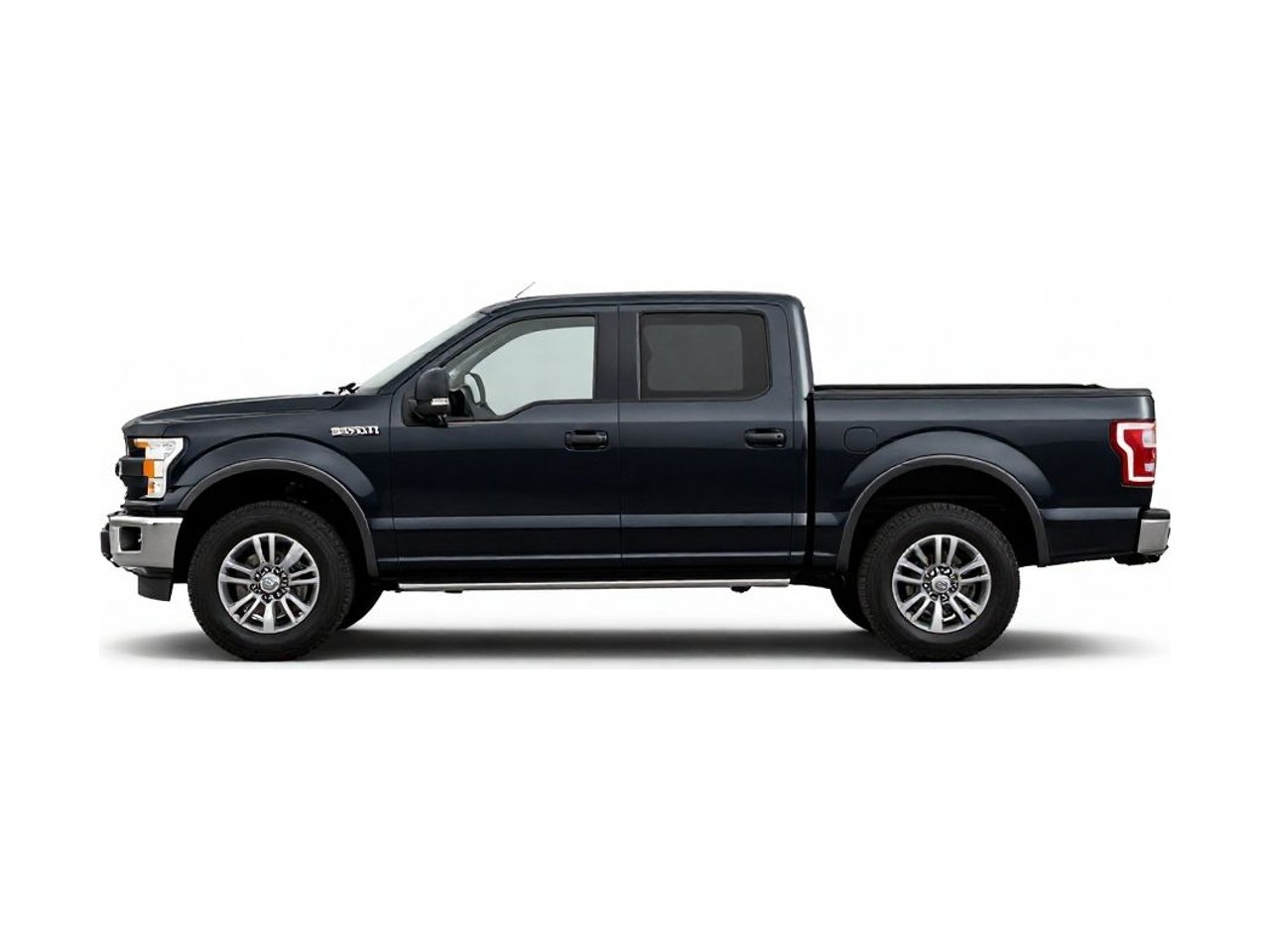 https://img.cruz.com/stock/2018/ford/2018-ford-f-150-xlt-shadow-black