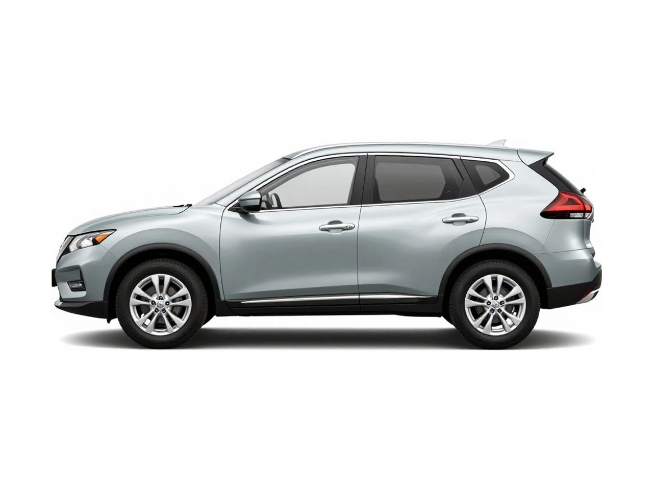 https://img.cruz.com/stock/2018/nissan/2018-nissan-rogue-sport-s-brilliant-silver