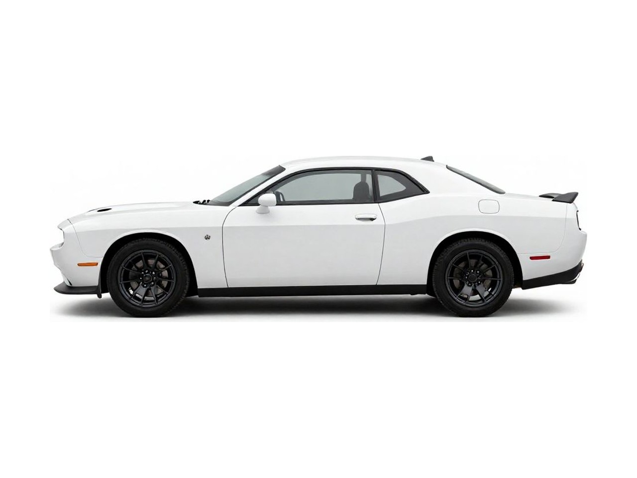 https://img.cruz.com/stock/2019/dodge/2019-dodge-challenger-sxt-white-knuckle-clear-coat