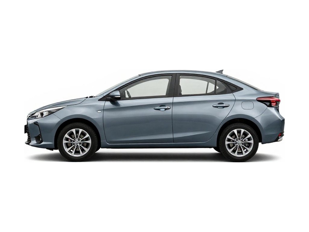 https://img.cruz.com/stock/2019/toyota/2019-toyota-yaris-le-chromium