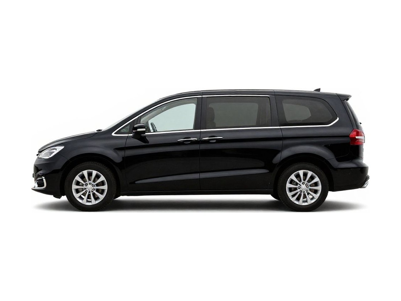 https://img.cruz.com/stock/2021/chrysler/2021-chrysler-voyager-lxi-brilliant-black-crystal-pearl-coat