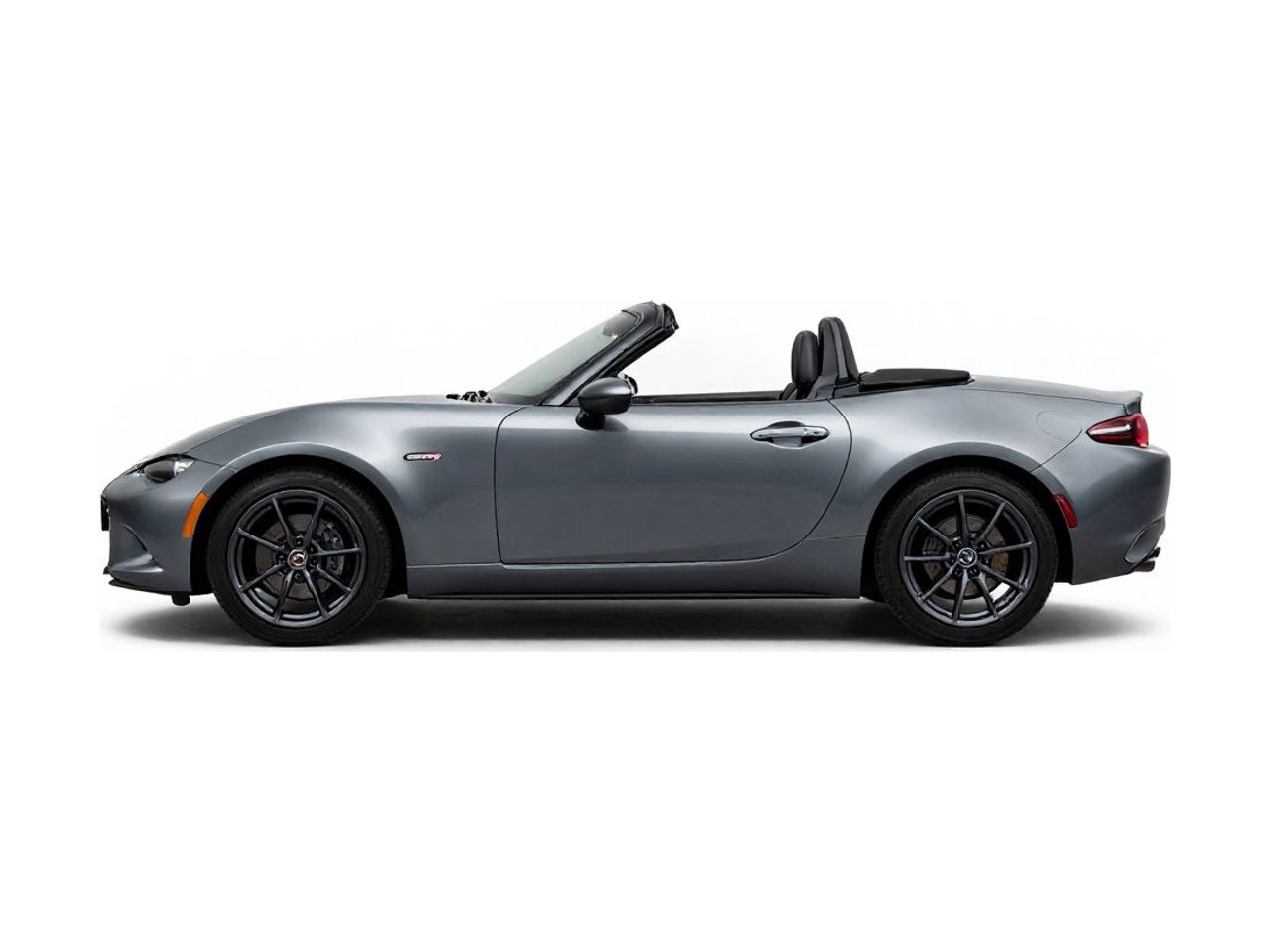 https://img.cruz.com/stock/2021/mazda/2021-mazda-mx-5-miata-rf-club-convertible-machine-gray-metallic