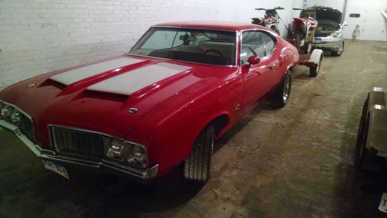 1970 Oldsmobile Cutlass 442 | Madison, SD, Red & Orange, Rear Wheel