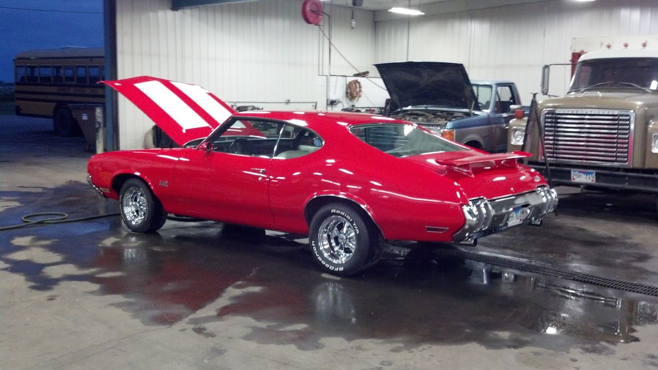 1970 Oldsmobile Cutlass 442 | Madison, SD, Red & Orange, Rear Wheel