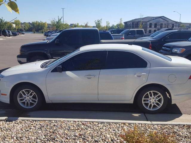 2012 Ford Fusion S, White Suede (White), Front Wheel