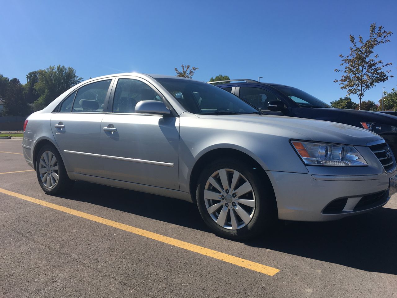 2010 Hyundai Sonata GLS | Sioux Falls, SD, Radiant Silver (Gray), Front Wheel