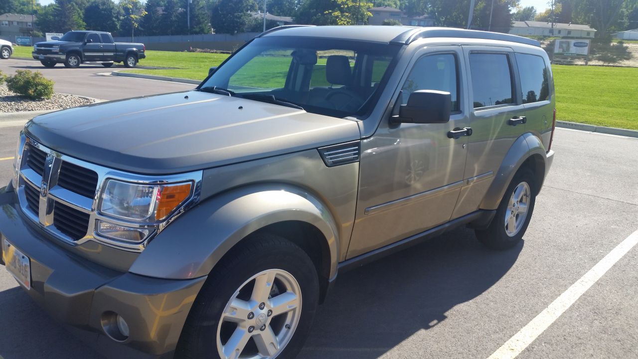 2007 Dodge Nitro SLT | Sioux Falls, SD, Light Khaki Metallic Clearcoat (Brown & Beige), 4 Wheel