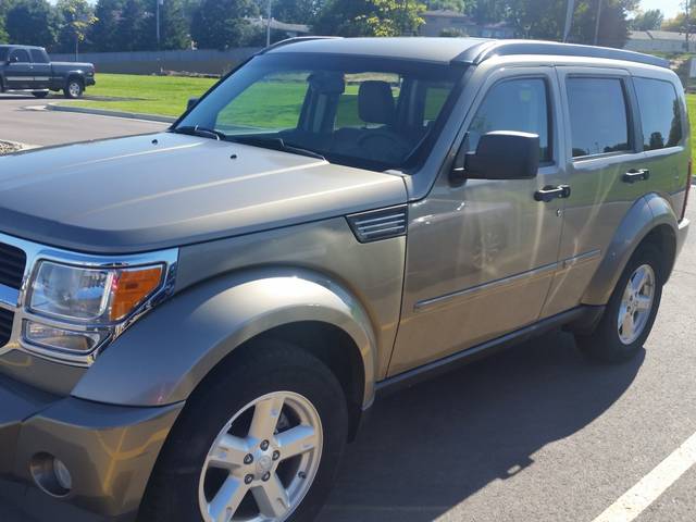 2007 Dodge Nitro SLT, Light Khaki Metallic Clearcoat (Brown & Beige), 4 Wheel