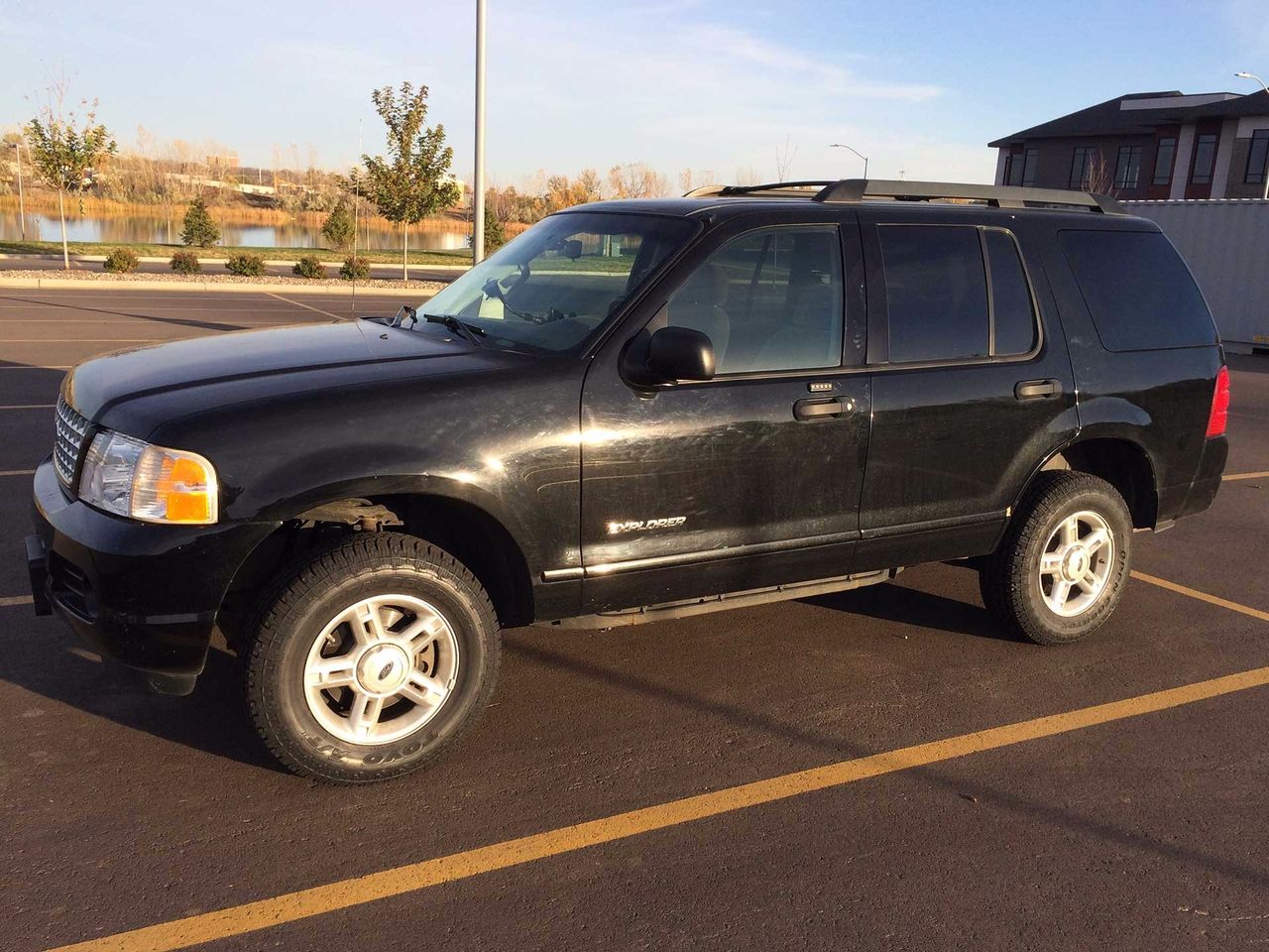 2005 Ford Explorer XLT | Sioux Falls, SD, Black Clearcoat (Black), 4 Wheel