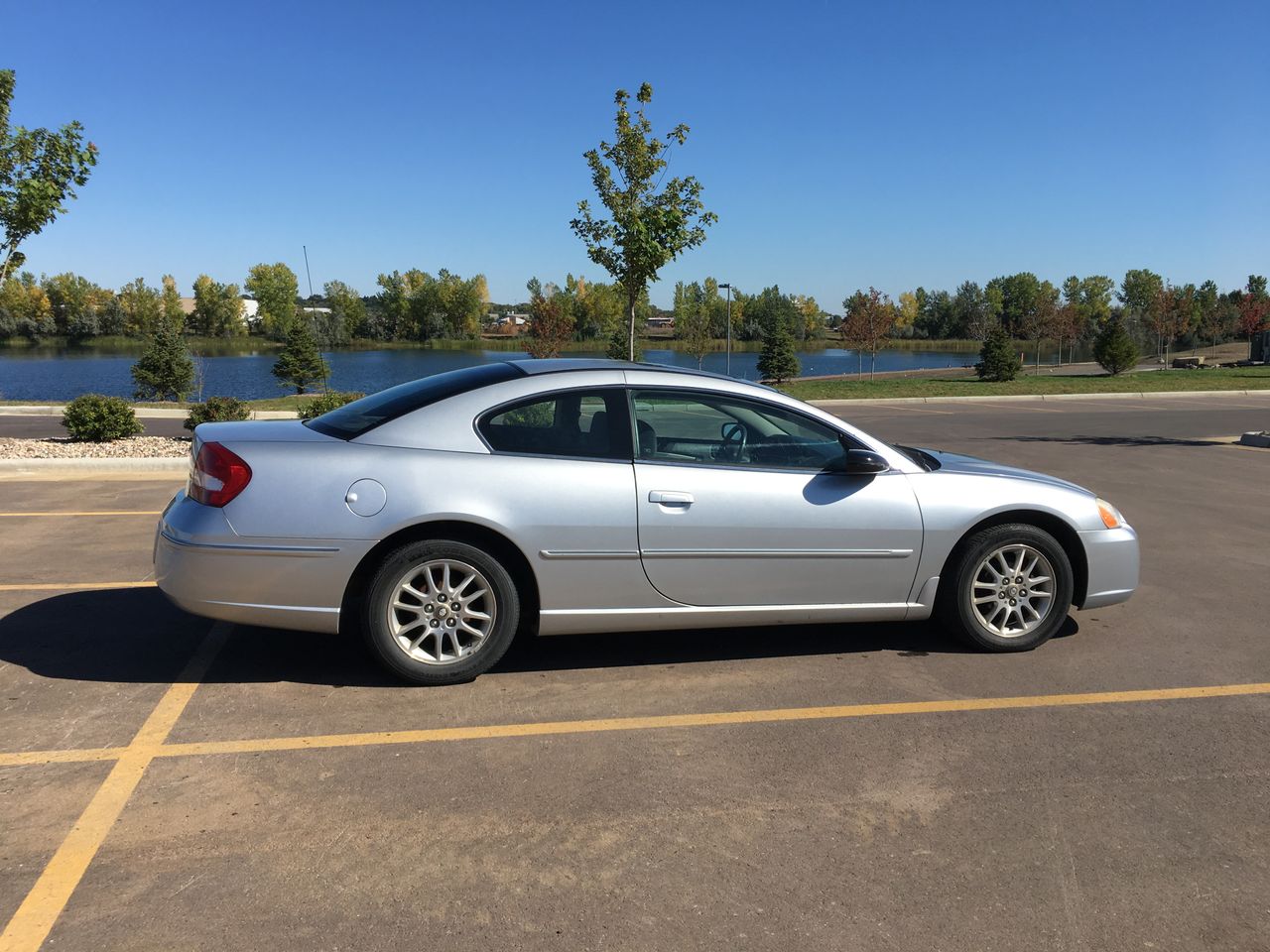 2003 Chrysler Sebring LX | Sioux Falls, SD, Bright Silver Metallic Clearcoat (Silver), Front Wheel