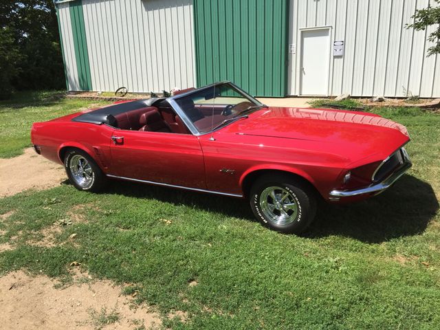 1969 Ford Mustang, Red & Orange, Rear Wheel