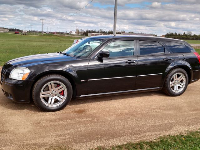 2006 Dodge Magnum RT, Brilliant Black Crystal Pearlcoat (Black), Rear Wheel