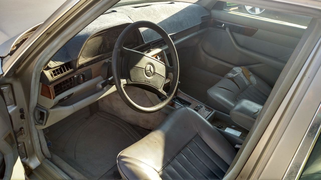 1986 Mercedes-Benz 300-Class 300 SDL | Parker, SD, Silver, Rear Wheel